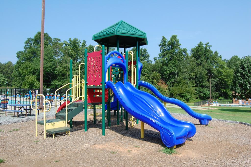 Forest Lake Camping Resort Lakefront Cabin 8 Advance المظهر الخارجي الصورة